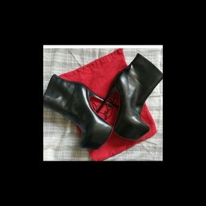 Black Leather Red bottoms